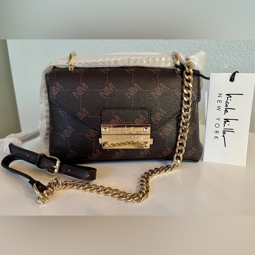 Nicole Miller Brown Signature Crossbody Handbag NWT Chain Strap Gold and Brown .
